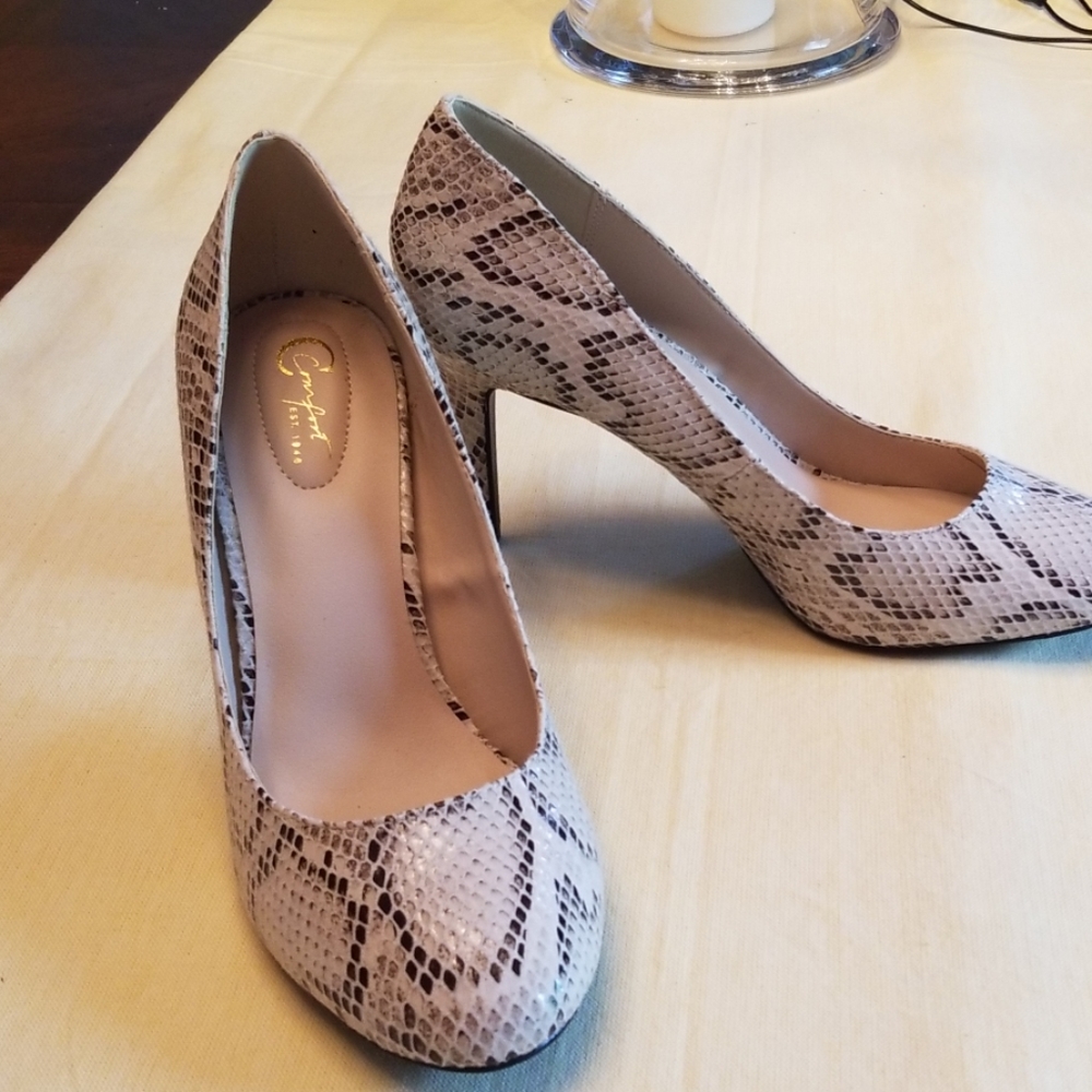 Snake Skin Pumps